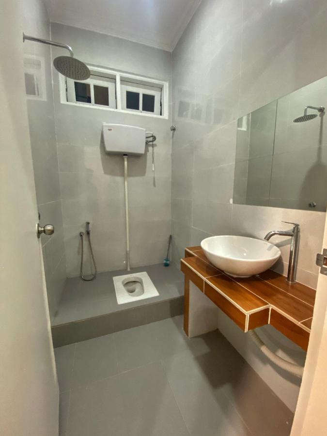 Shafickza Guesthouse Куала-Тренгану Екстер'єр фото