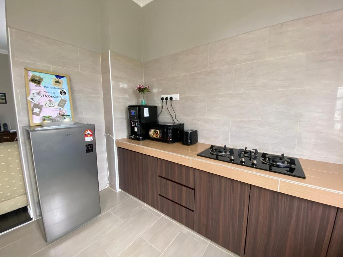 Shafickza Guesthouse Куала-Тренгану Екстер'єр фото