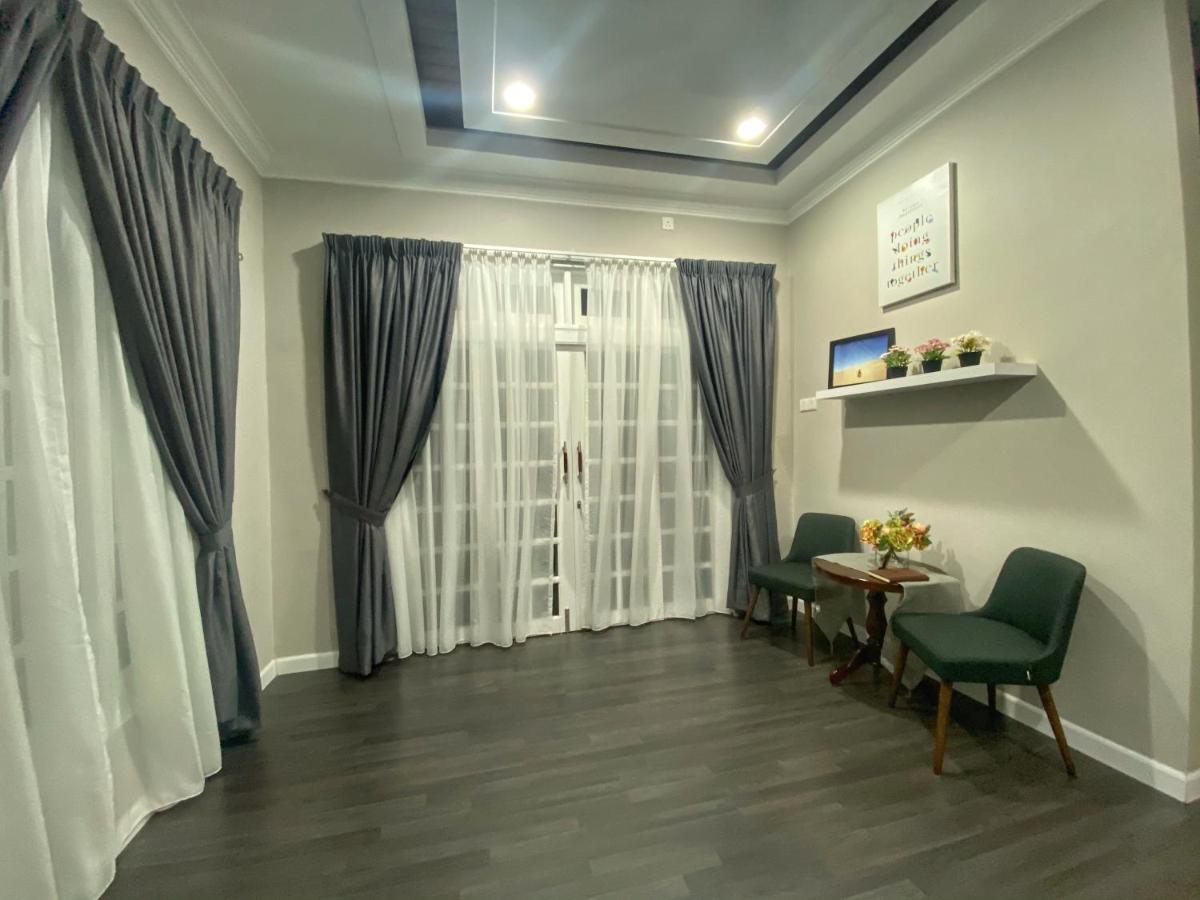 Shafickza Guesthouse Куала-Тренгану Екстер'єр фото